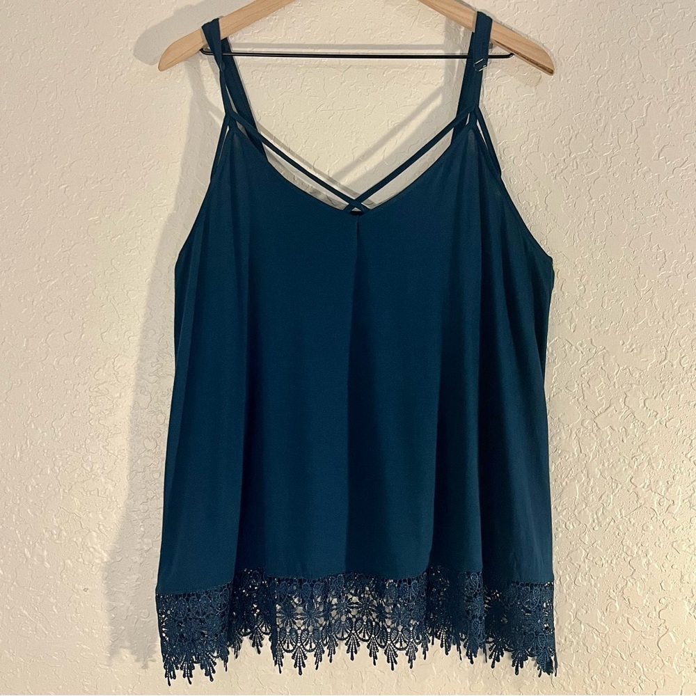 GU Torrid Lace Trim Strappy Top; Size 2X!